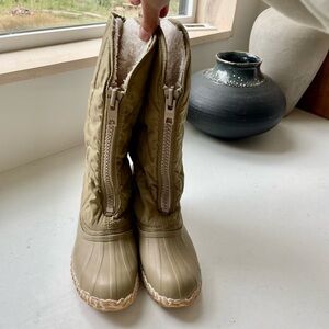 •sorel• zip up boots